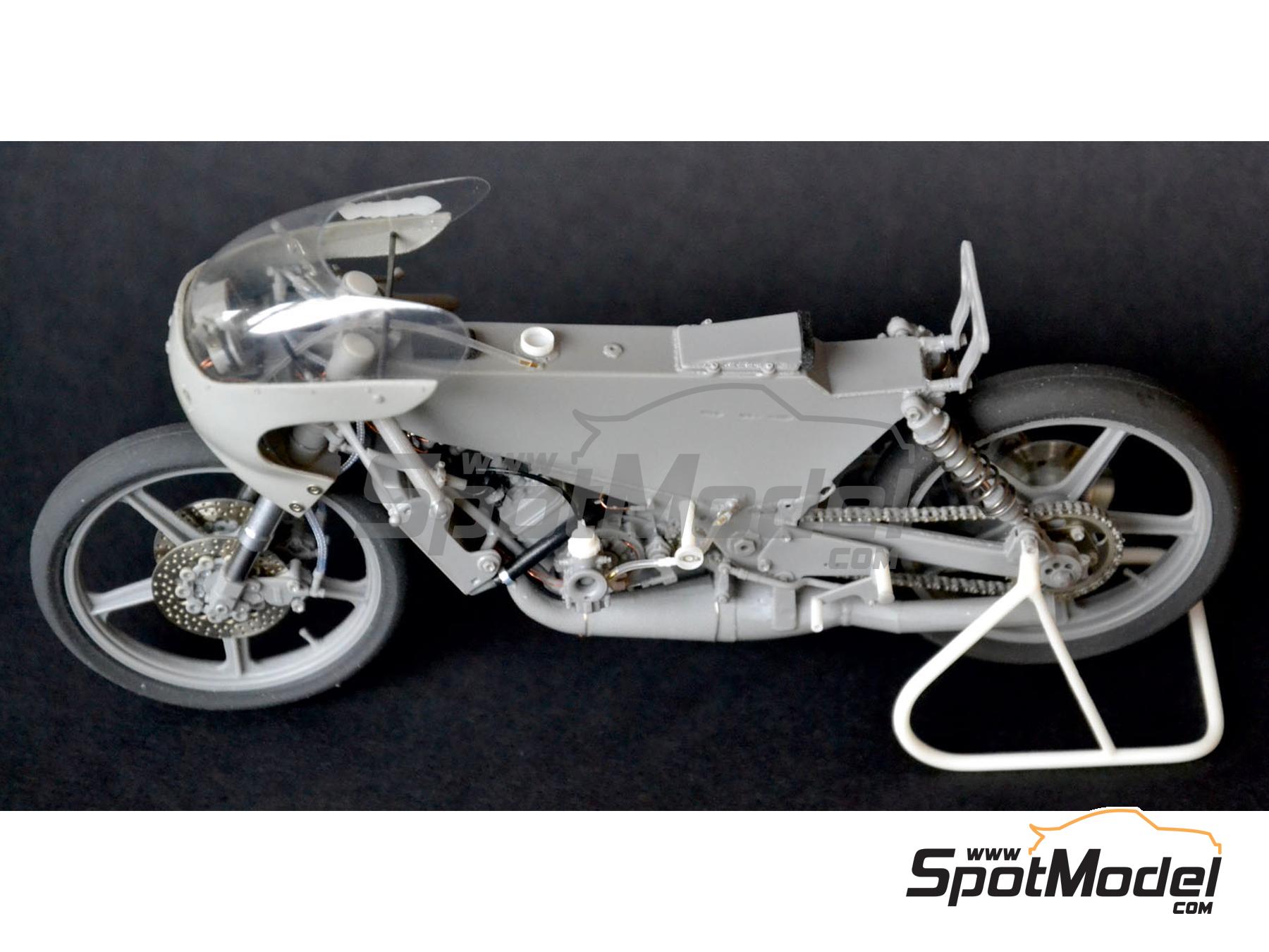 Garelli 125cc sponsored by Kodak - Motorcycle World Championship 1987.  Motorbike scale model kit in 1/12 scale manufactured by Brach Model (ref.  BM-VR